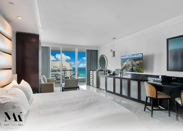 Fontainebleau Resort Balcony W Pool & Ocean View